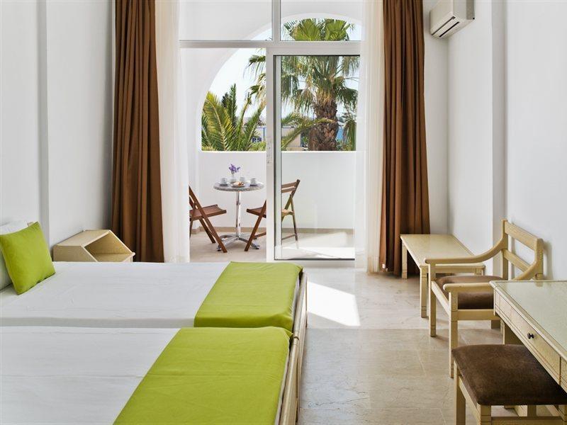 Makarios Hotel Kamári